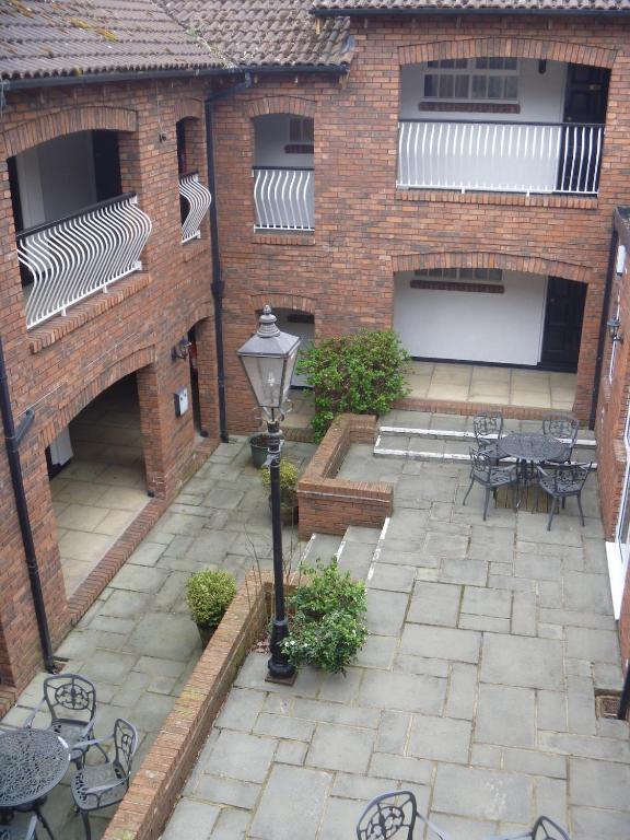 Deanwater Hotel ウィルムスロウ エクステリア 写真
