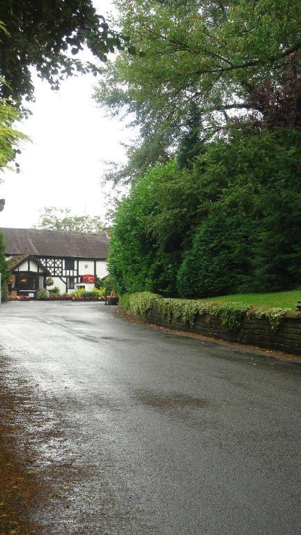 Deanwater Hotel ウィルムスロウ エクステリア 写真